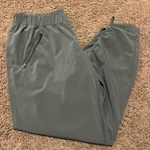 Women’s Athleta grey/green stretchy athletic pants
